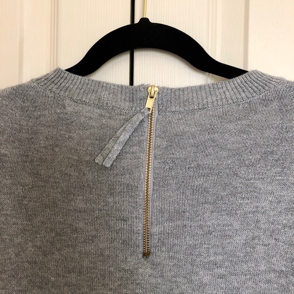 \\ H & M | Sweater with gold back zipper - Picture 2 of 4